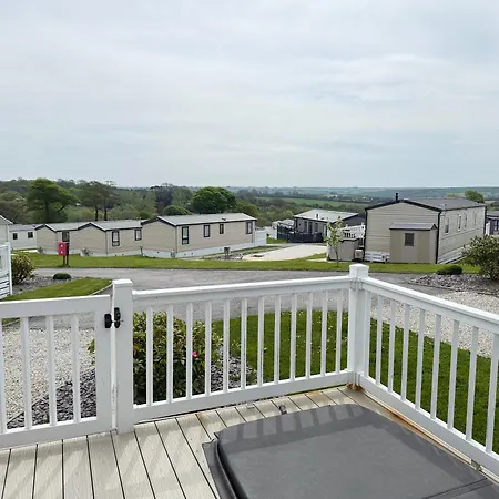 Rural Retreat Chy Kensa A Hot Tub Haven Grampound