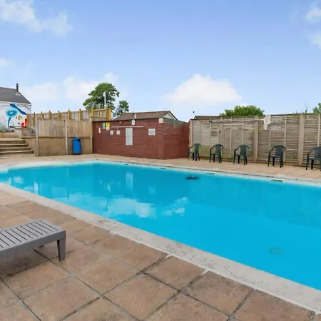 ロッジ Rural Retreat Chy Kensa A Hot Tub Haven Grampound