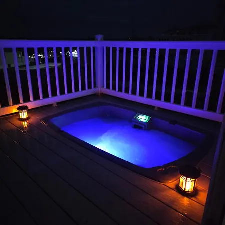 ロッジ Rural Retreat Chy Kensa A Hot Tub Haven Grampound